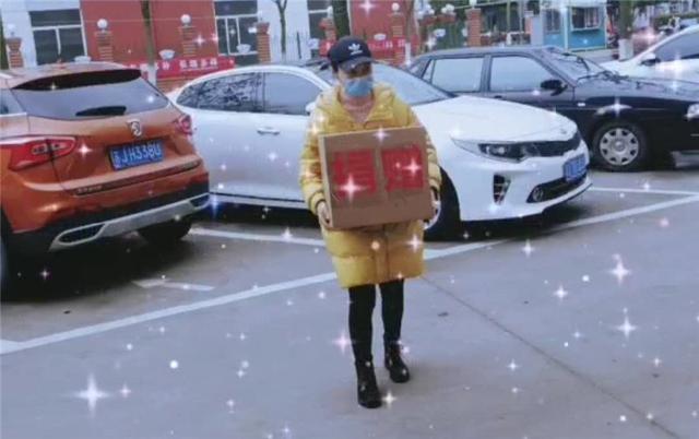 如意餛飩鹽城大豐店為中西醫(yī)院和市場(chǎng)監(jiān)督管理局送去愛(ài)心食品